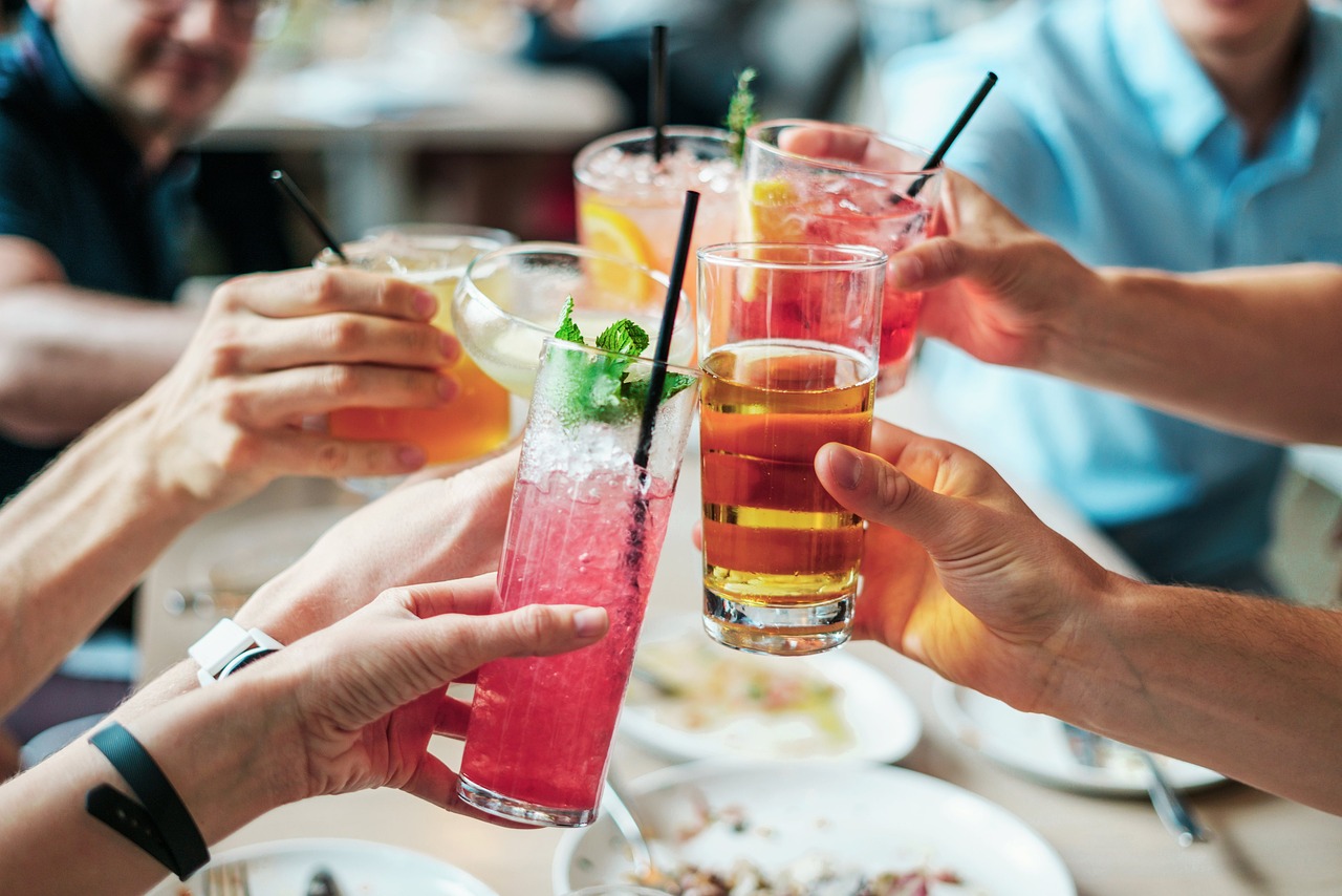 酒精代謝時間要多久?從代謝速度、減肥影響到安全飲酒完整指南
