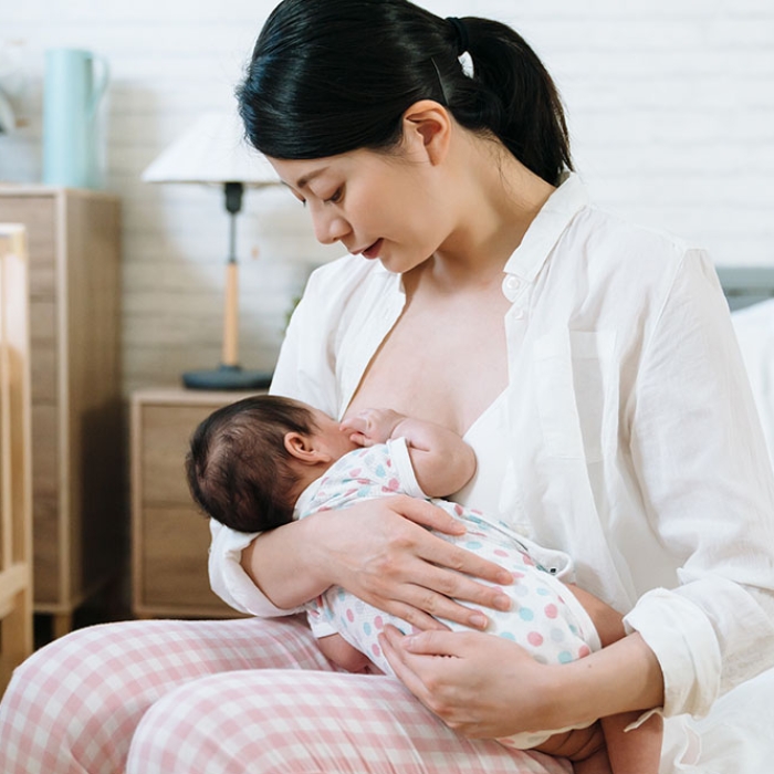 產後濕疹仍在餵母乳該怎麼辦?產後濕疹如何治療?